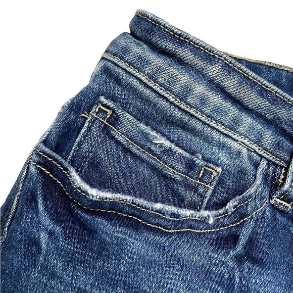 KANCAN Mom Fit Jean Shorts Size 28 with 5" inseam - Picture 3 of 6